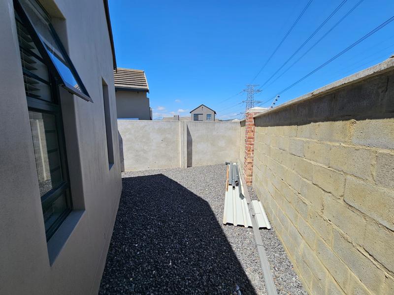 4 Bedroom Property for Sale in Haasendal Western Cape